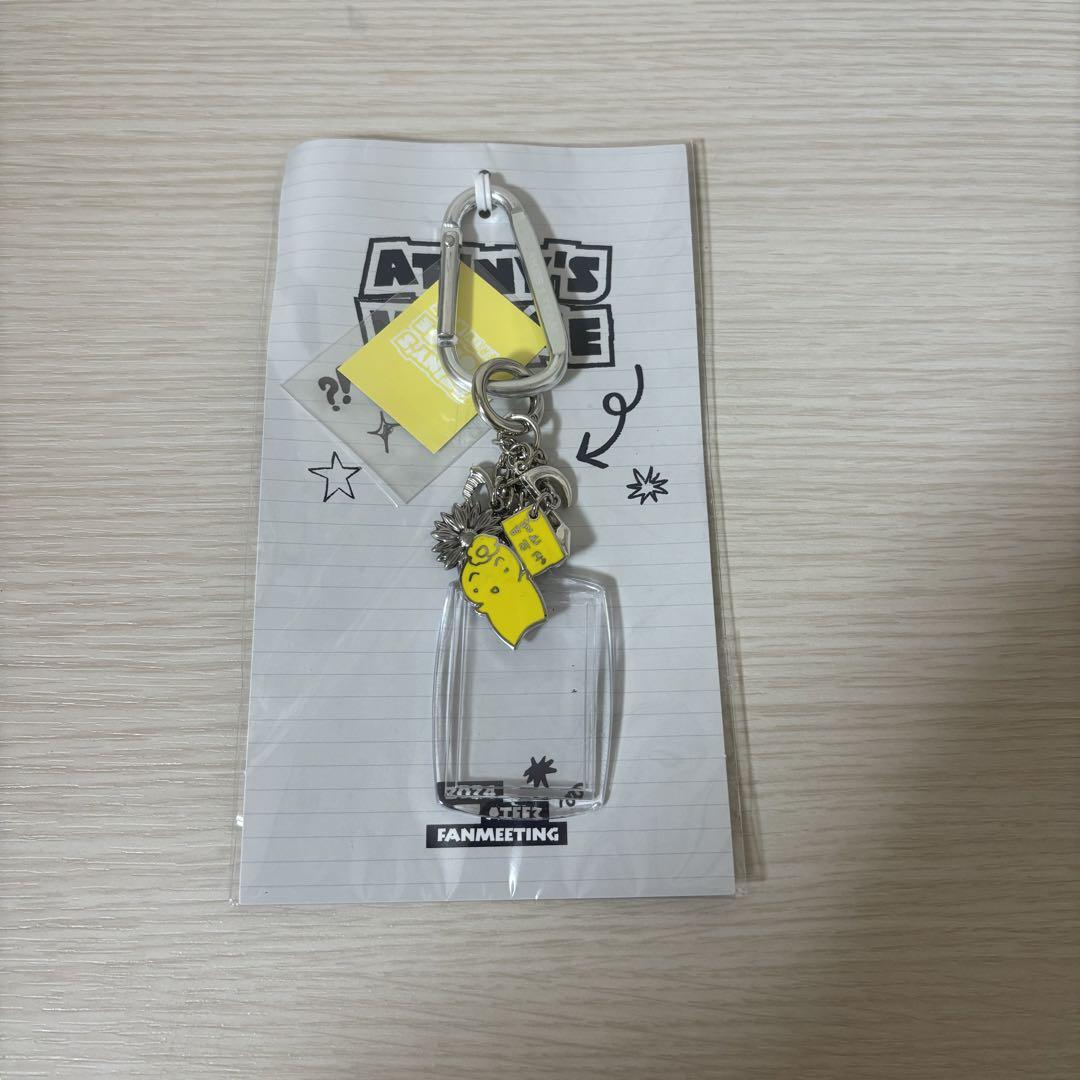 

[Б/У] Брелок с фан-встречи ATEEZ Ёсан
