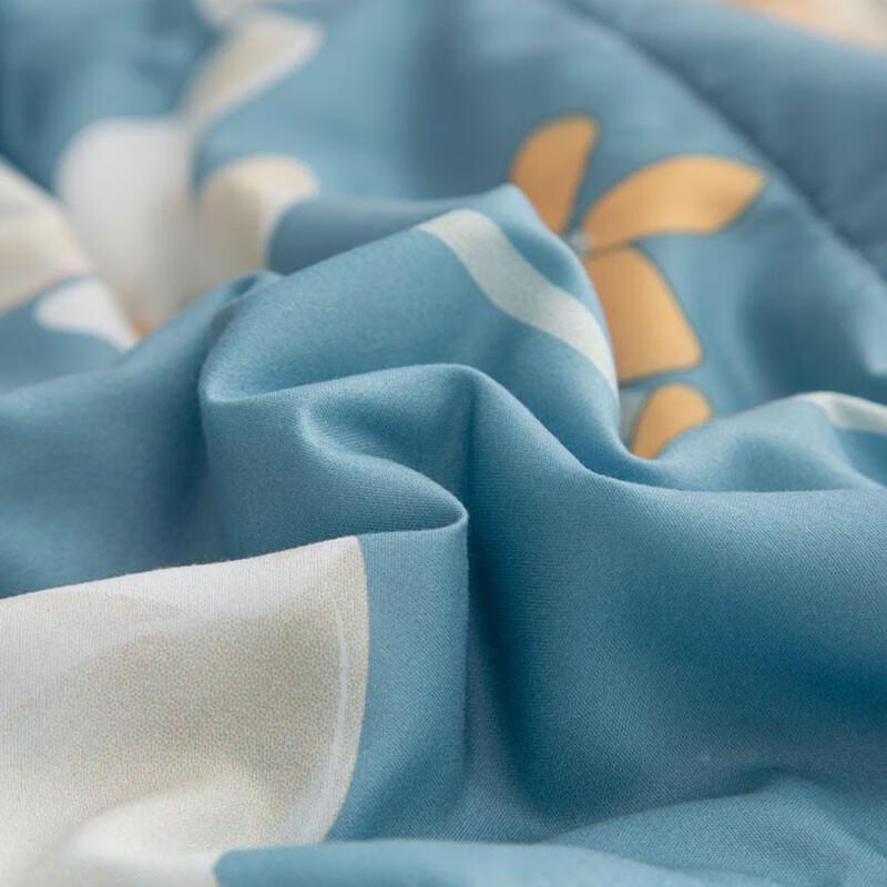 Hengyuanxiang Soft Floral Summer Quilt