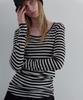 Unessin U-Neck Stripe T-Shirt