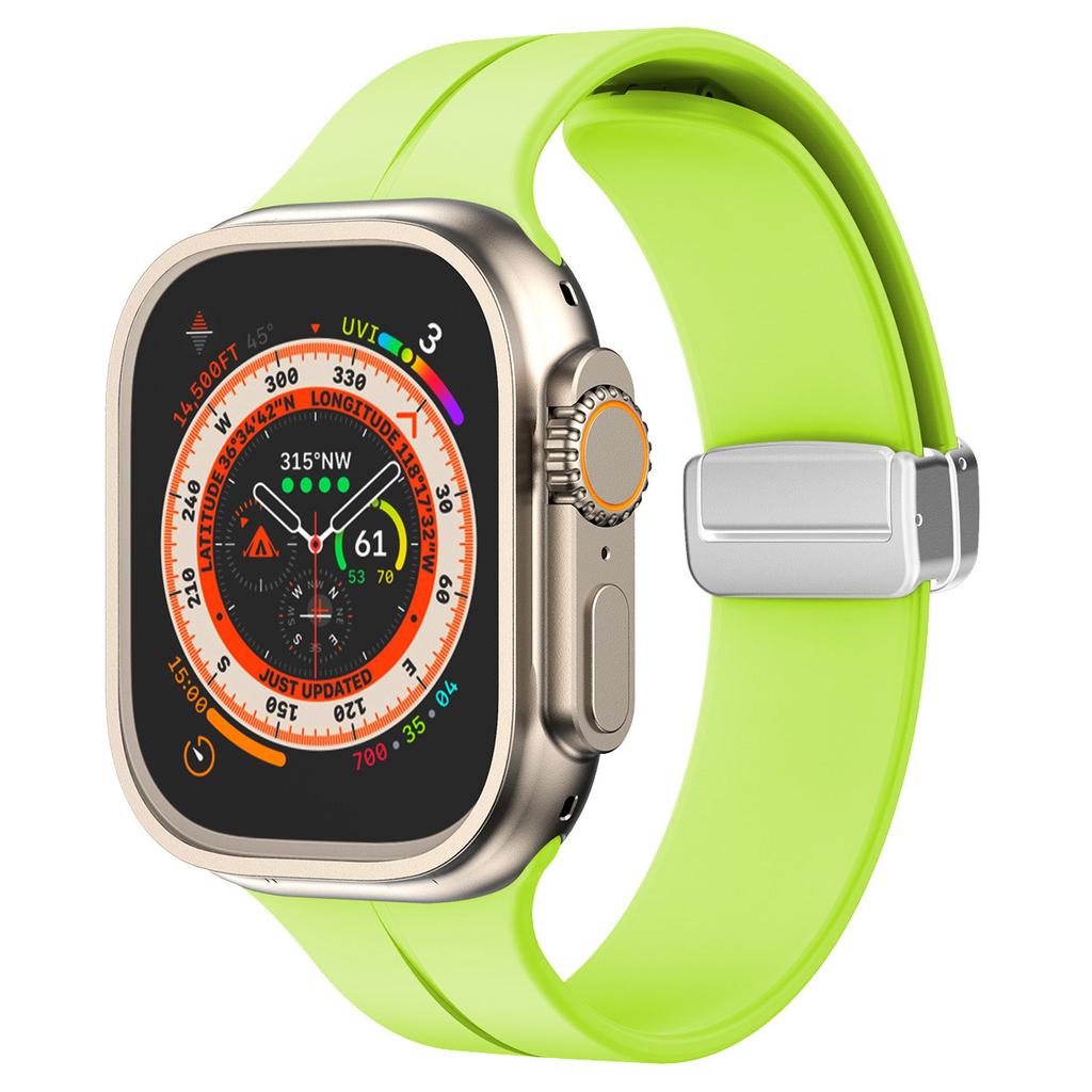 Magnetic Strap For Apple watch ultra band 49mm 45 mm Silicone Bracelet iWatch Series 7 8 se 6 5 3 44mm 45mm 40mm 41mm 42mm 38mm