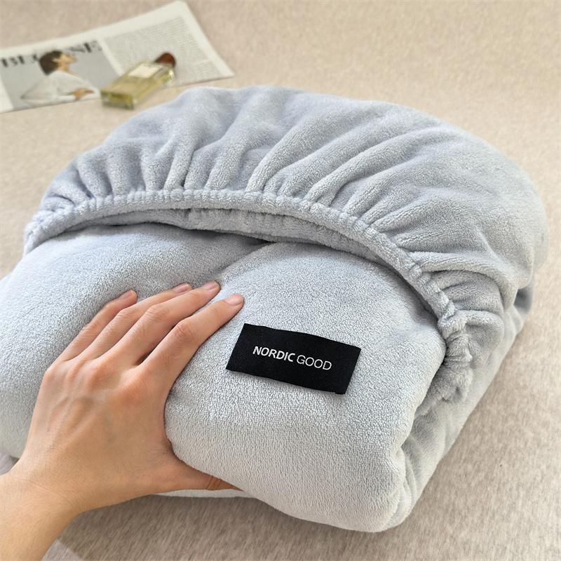 

2024 Новая удобная и теплая простыня класса А из молочного бархата высокой плотности, односпальная Single Fitted Sheet