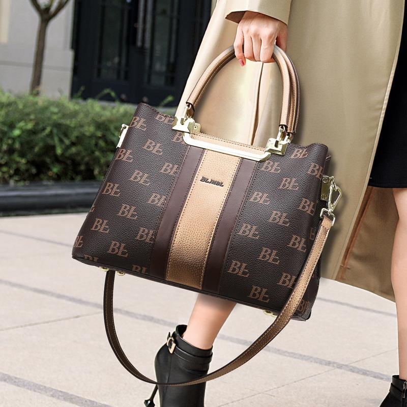 Borsa Tote, Borsa a Mano da Donna di Lusso Leggero Europea e Americana, Borsa alla Moda di Grande Capacità, Borsa a Spalla Versatile per il Pendolarismo