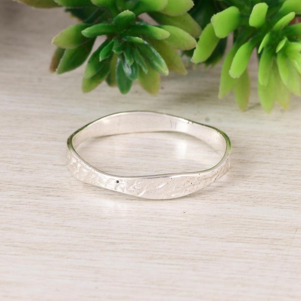 Minimalist Beaded Sterling Silver Band Ring, Dainty Stackable Ring Gift for Her.