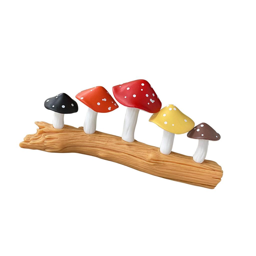 Bunte Pilze auf Baumstumpf Harze Miniaturfigur Sammlerstück Ornament für Heim-, Schreibtisch- und Landschaftsdekorationen