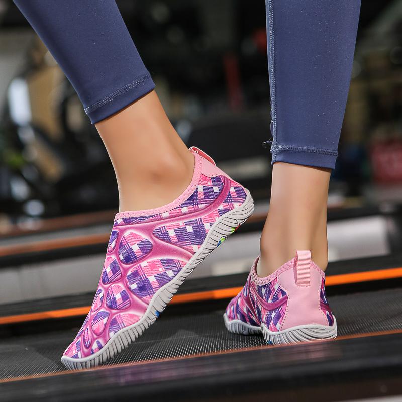 Quick-Drying Men Shoes Summer Lightweight Couple Water Shoes Breathable Slip-on Yoga Shoes Flexible Colorful Sneakers 35-46