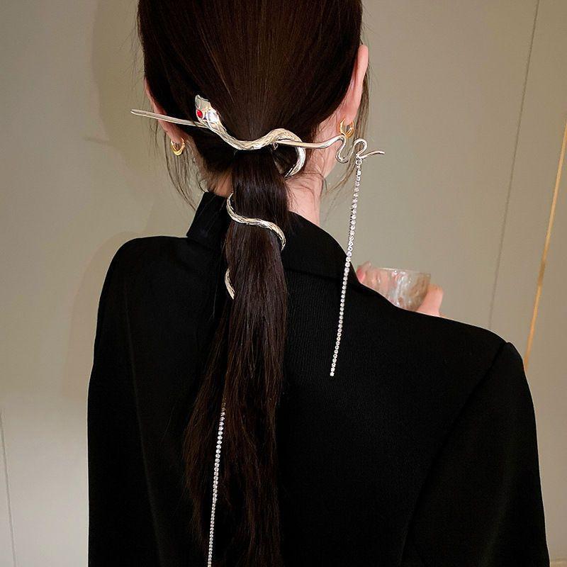 New Chinese Style Snake Hairpin for Women Punk Classic Tassel Chain Hair Sticks Pin Hairstyle Design Tools Accessories