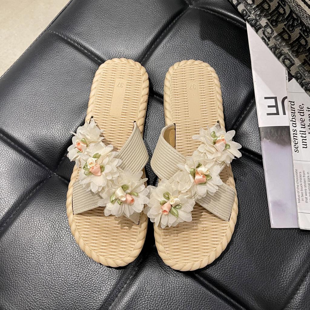 Women's Outdoor Flat Slippers 2024 Summer Bohemia Style Lace Flower Cross Strap Slides for Women Vacation Beach Shoes Sandalias