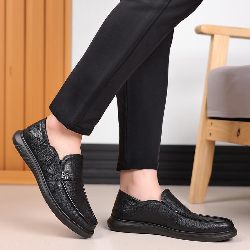 New Top Layer Sheepskin Men's Casual Single Shoes Soft Leather Men's Shoes Lazy Slippers