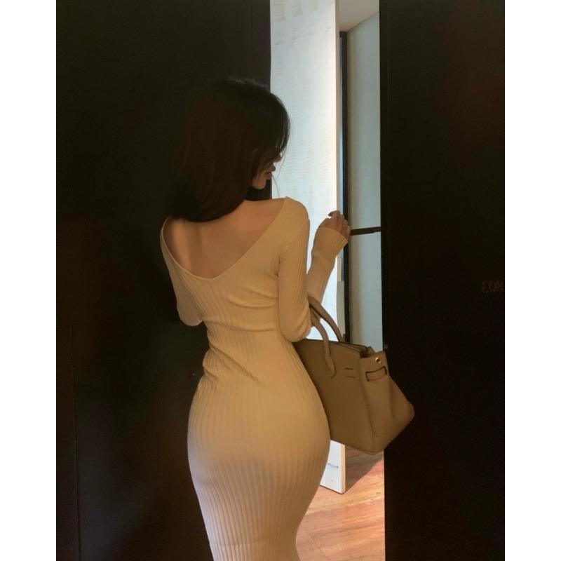 

Pit strip large V-neck knitted dress with coat women s autumn and winter new slim-fitting long sweater bottoming skirt S абрикосовый