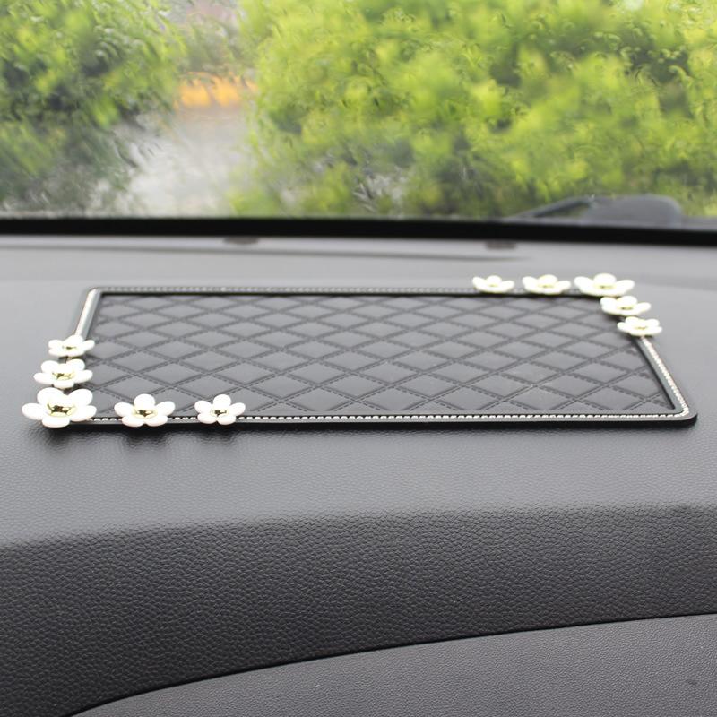 Diamond Mountain Camellia Carter Circuit Anti-Slice Cathema Creative Jewelry Silicon Car Products