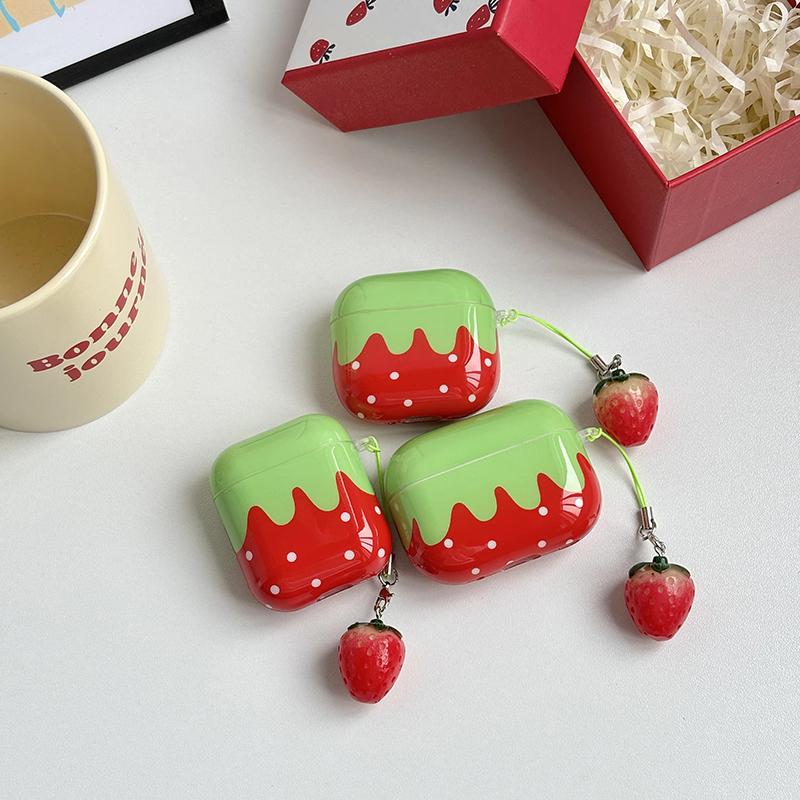 3D Lovely Fresh Strawberry Pattern Soft Silicone Cover For Apple Airpods 4 3 Pro 2 1 Earphone Charge Box Case with Charm Pendant