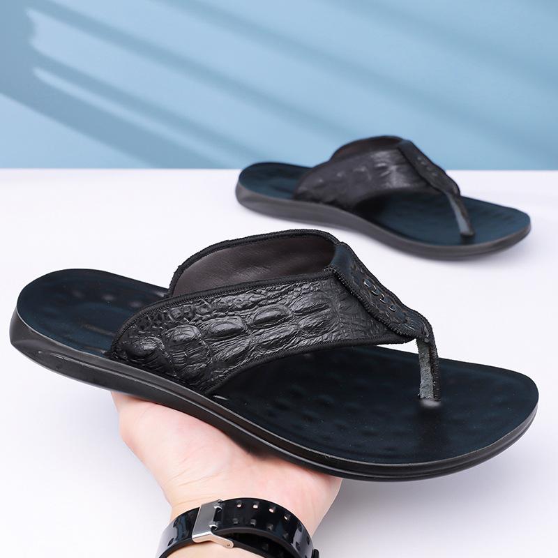 Casual flip-flops men's 2025 summer soft-soled non-slip sandals men's sandals beach shoes slippers men's tide