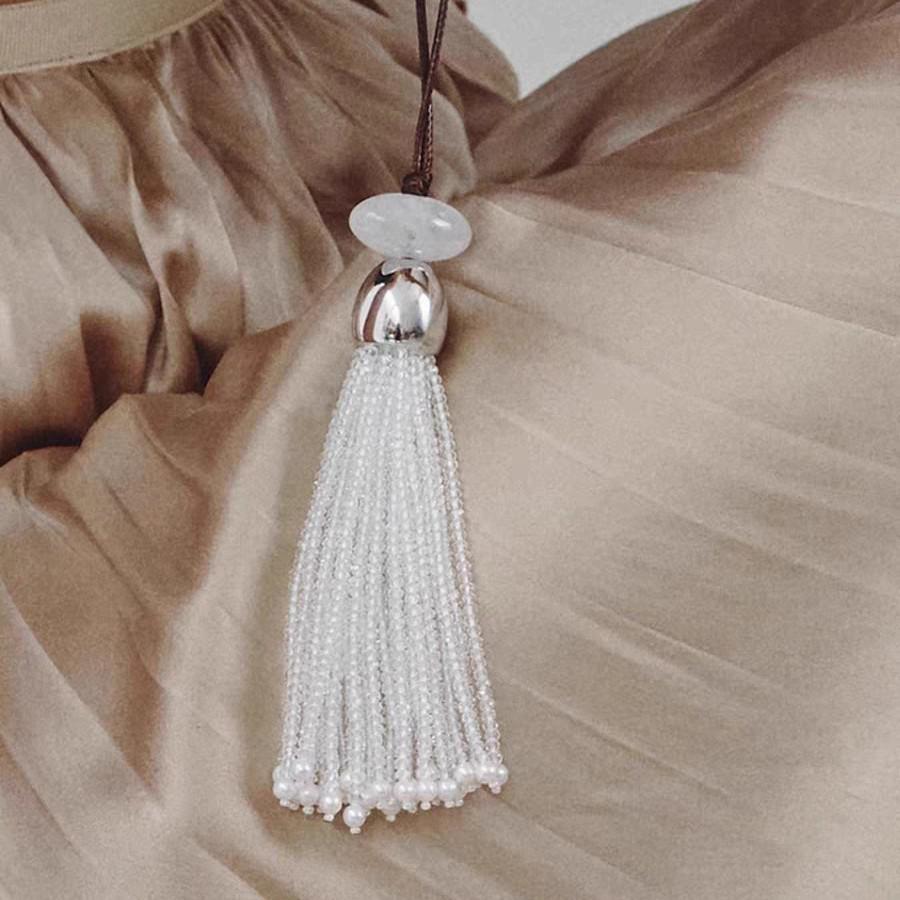 Autumn/Winter White Crystal Tassel Pendant Necklace - European & American Design for Versatile High-End Style