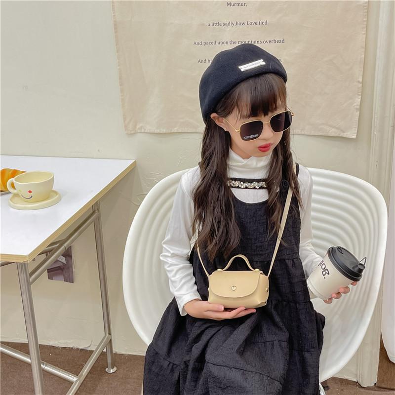 Stylish Korean Mini Children's Shoulder Bag With Vintage Design For Everyday Use