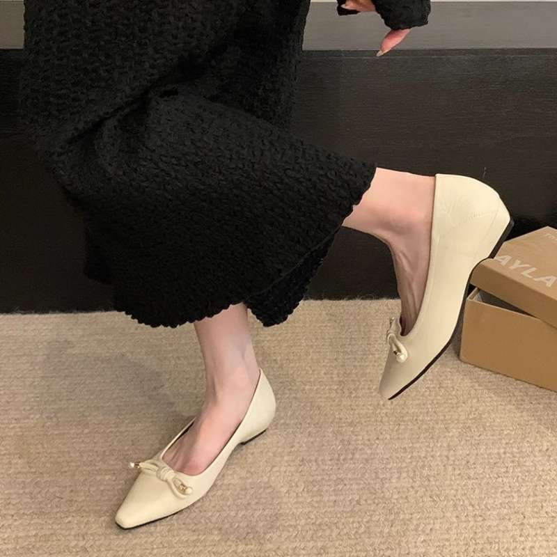 2025 spring and autumn new pointed single shoes fairy shoes light mouth silver bow with skirt temperament high heel single shoes