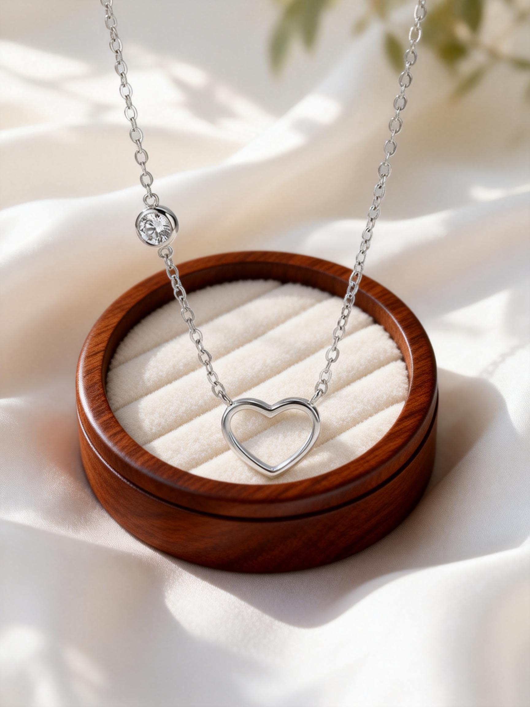 

Dainty Zircon Hollow Heart Necklace For Women Stainless Steel O-Chain Necklaces Trendy Love Jewelry Gift