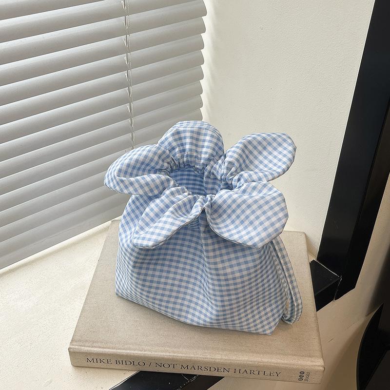 2025 New Niche Bag Premium Shoulder Messenger Bag Portable High Value Exquisite New Original Flower Bag