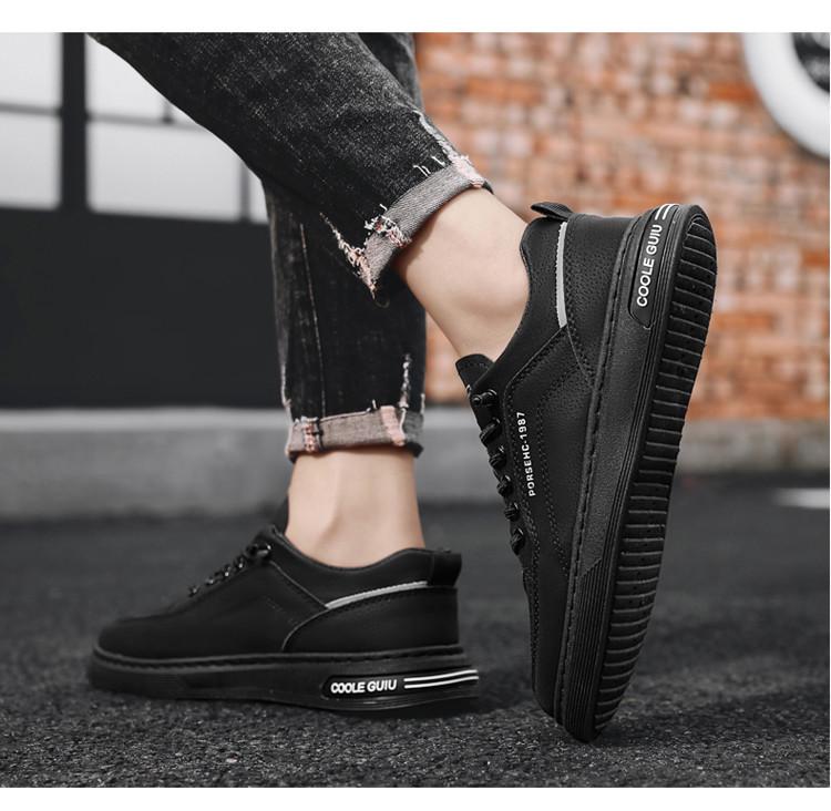 2024 Spring Men's Breathable Sneakers: Trendy, Casual Slip-On Sports Shoes