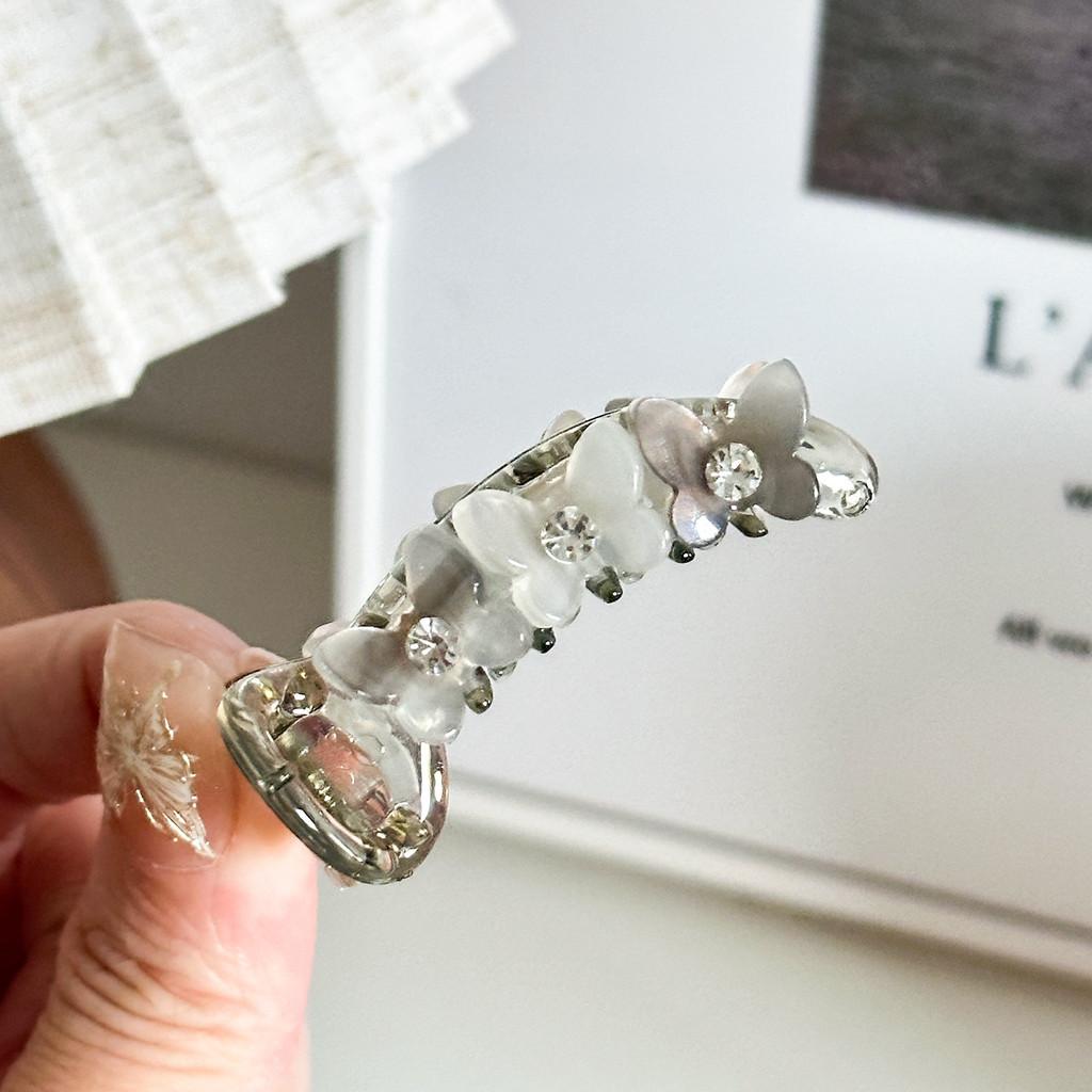 Elegant Mini Banana Hair Clip With Charming Butterfly And Floral Designs For Fashionable Hairstyles