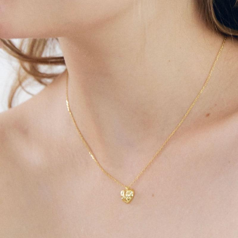 NUOY (925 Silver) Gold Heart Necklace