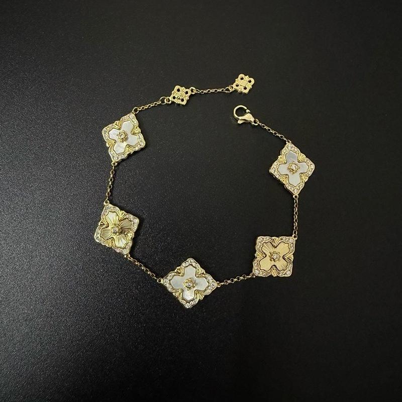 Five-flower Bracelet for Women Four-leaf Clover Bracelet Classy Flower-encrusted Bracelet