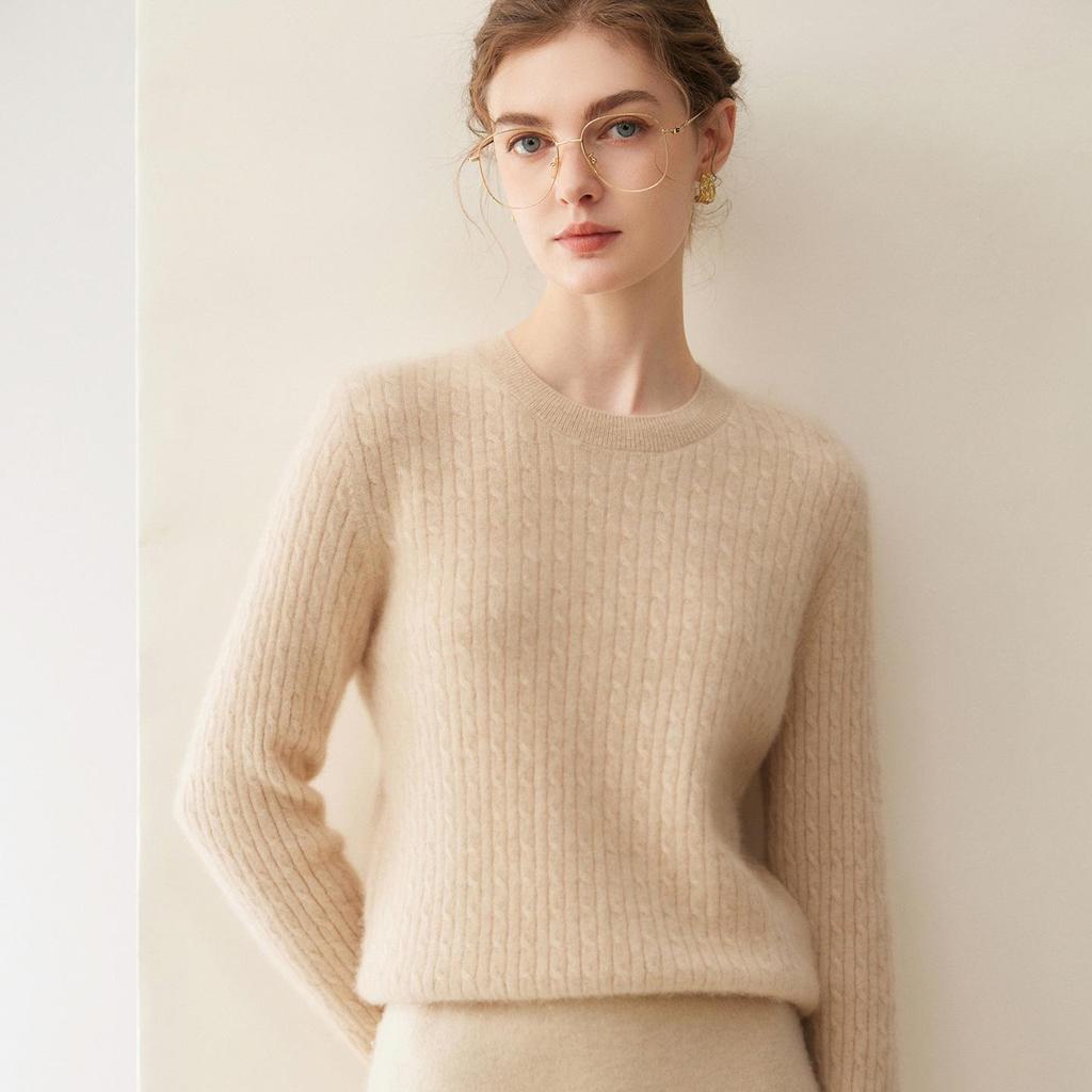 Women's 100% Cashmere Cable Knit Sweater: Winter 2026 Loose Pullover with Round Neck and Long Sleeves