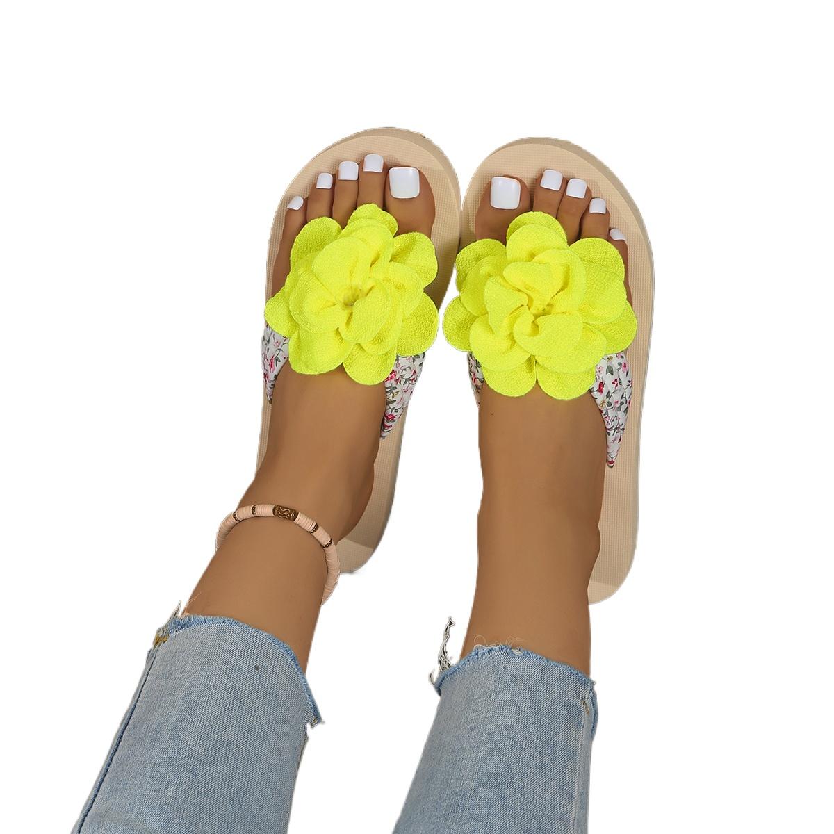 

Модные женские шлепанцы Лето Новые Плоские С круглым носком Цветок Сочетание цветов Вьетнамки Повседневный Комфорт Увеличение Нескользящие Сандалии 40 жёлтый