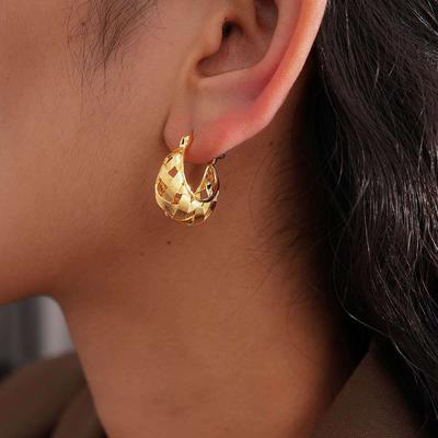 Vintage 18k Real Gold Electroplated Hollow U-shaped Cross Earrings Niche Ear Buckle Design Earrings