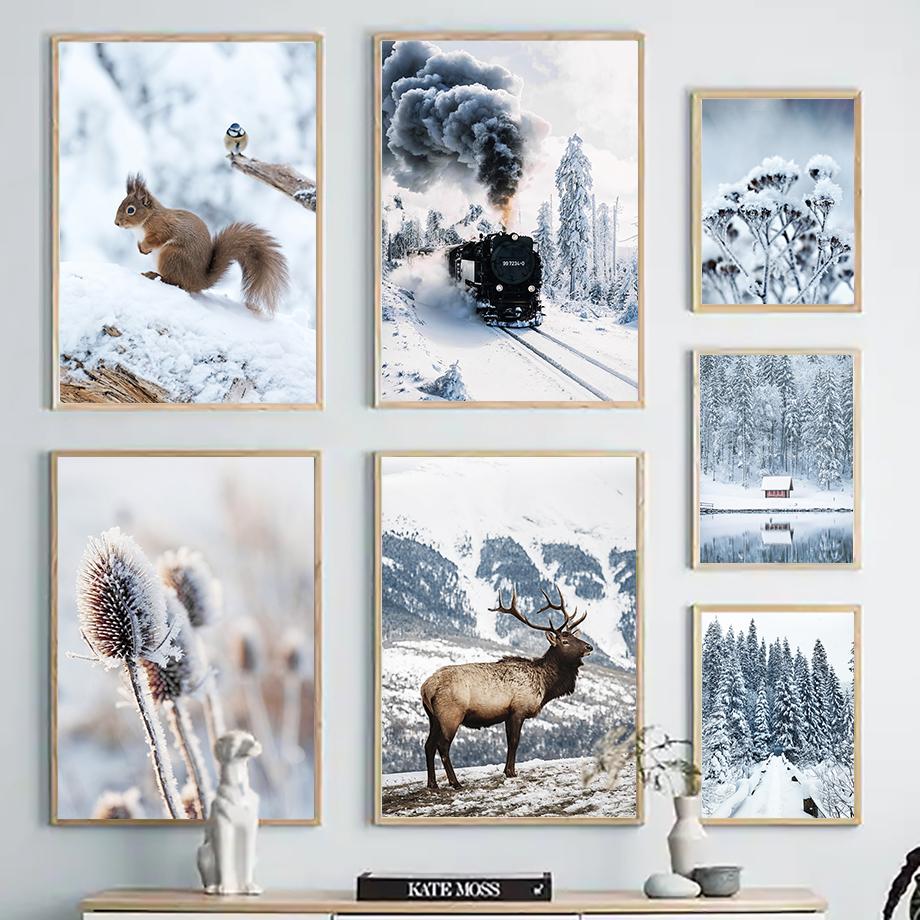 Inverno Neve Foresta Treno Cervo Scoiattolo Pigna Wall Art Canvas Painting Poster e stampe Immagini a parete per soggiorno Decor
