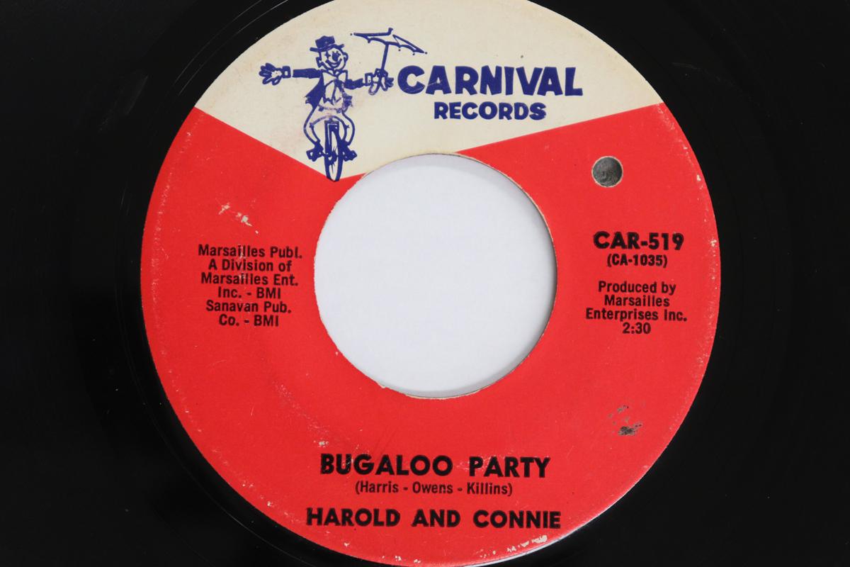 

7inch Record HAROLD & CONNIE - Bugaloo Party / Everybody s Doing I CAR519 CARNIVAL RECORD 1966 US Soul/Funk Used
