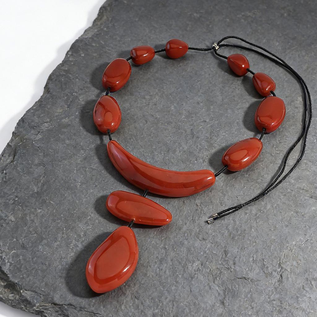 Stylish Retro Geometric Resin Necklace Handmade Beaded Personality Exaggerated Design Sense Collarbone Chain