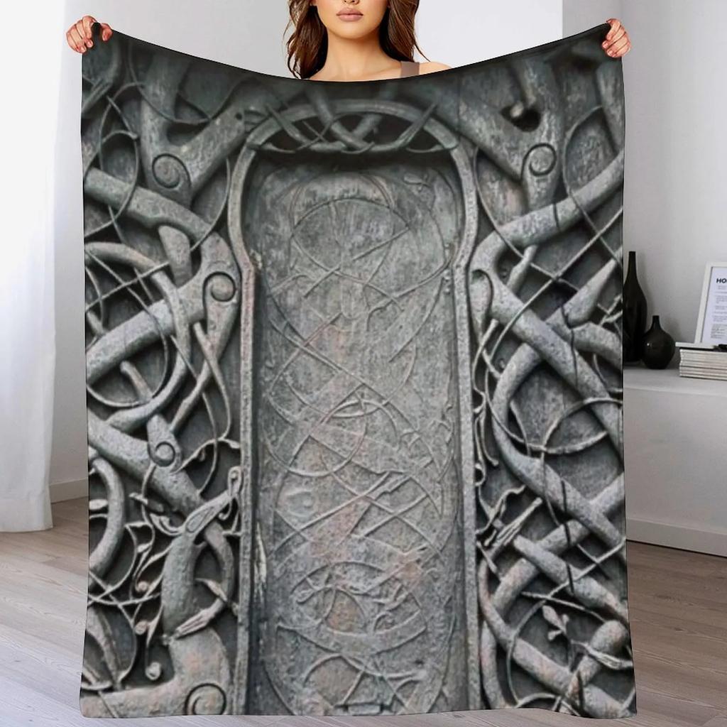 Urnes Stave Carving Throw Blanket Foldable Soft Warm Blanket for Outdoor Use