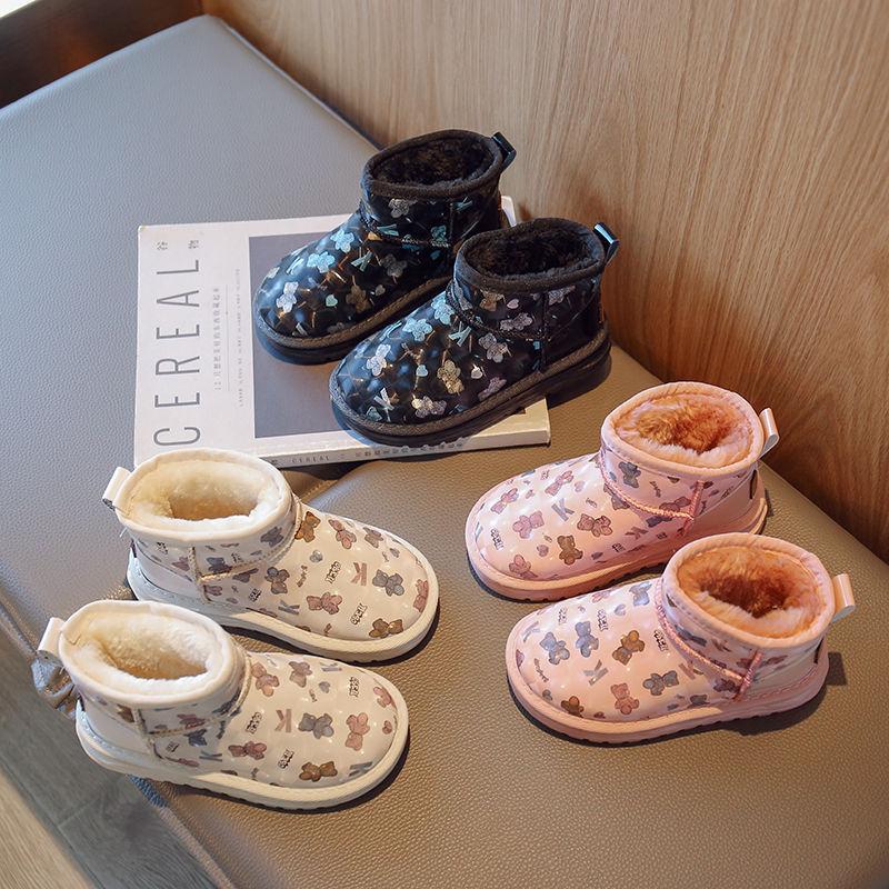 Girls' Warm Bear Snow Boots 2025 Winter Children's Piled Thickened Cotton Shoes Medium and Large Children's Boys' Leather Boots