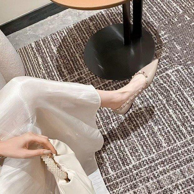 Soft leather French temperament pointed single shoes women's shallow mouth women's riveted patent leather night breeze gentle soft-soled flats