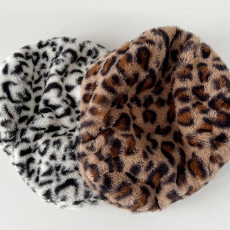 Popular Plush Leopard Beret Hat for Adult Painter Hat Spring Dome Hat Girl Photoshoots Hat Thick Warm Caps for Winter