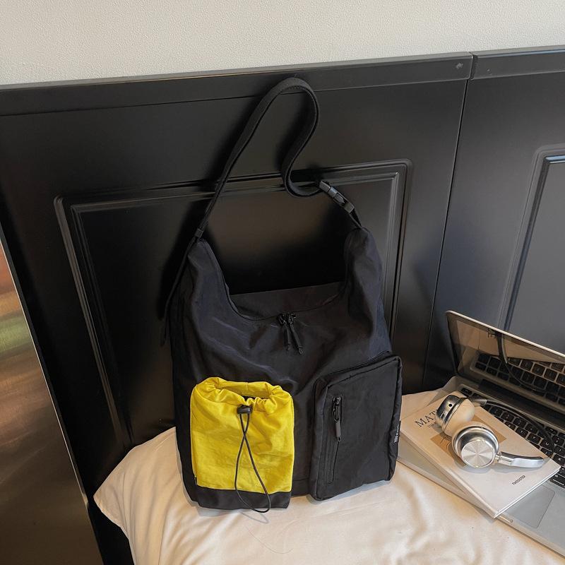 2025 Autumn Fashion Messenger Bag Men's and Women's Large-capacity Shoulder Bag Women's Niche High-value Backpack Commuter Satchel