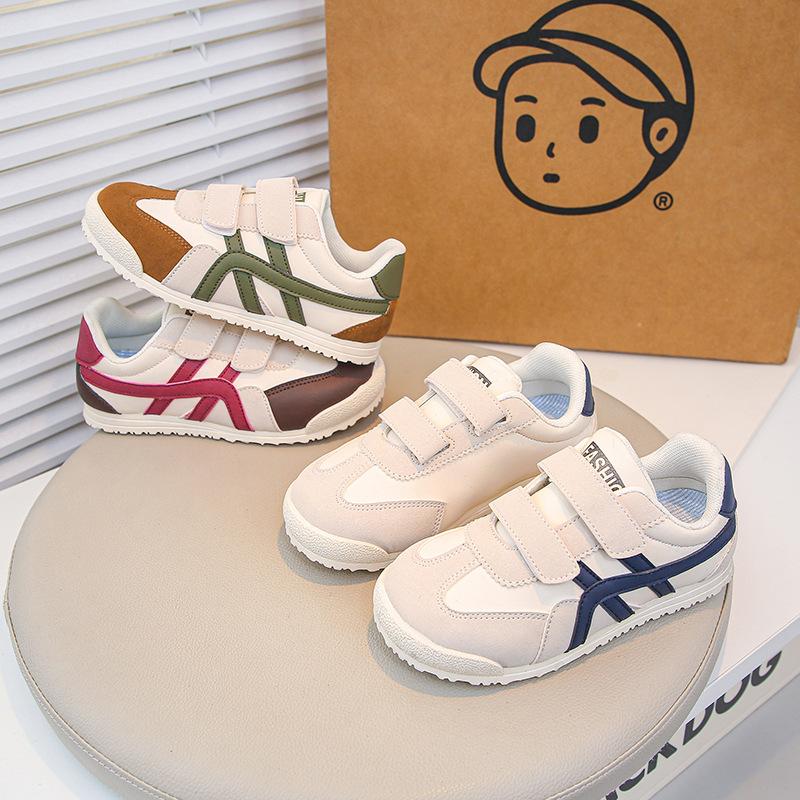 Sports board shoes 2025 spring new girls running casual shoes children's shoes girls non-slip Forrest Gump shoes medium and large children