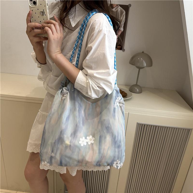 Elegant Flower Handbag Shoulder Bag High Capacity  Delicate Bag Versatile Trend Women Commuter Armpit Bag Fresh Style