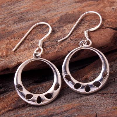 Silber Charm Schmuck, handgefertigter Ohrring, Damenschmuck, Silberohrring, Modeschmuck