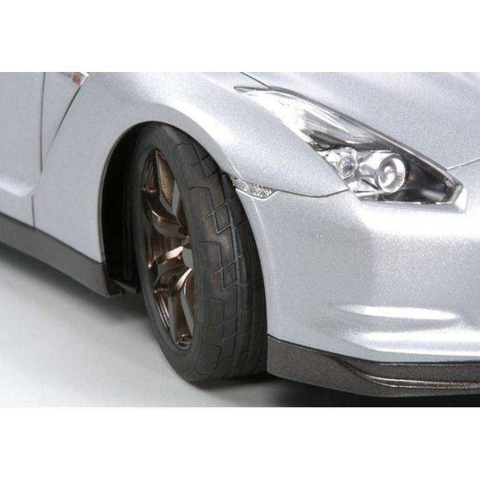 Tamiya 1/24 Sports Car Series No. 300 Nissan GT-R Plastic Model 24300 Pre-colored One Size