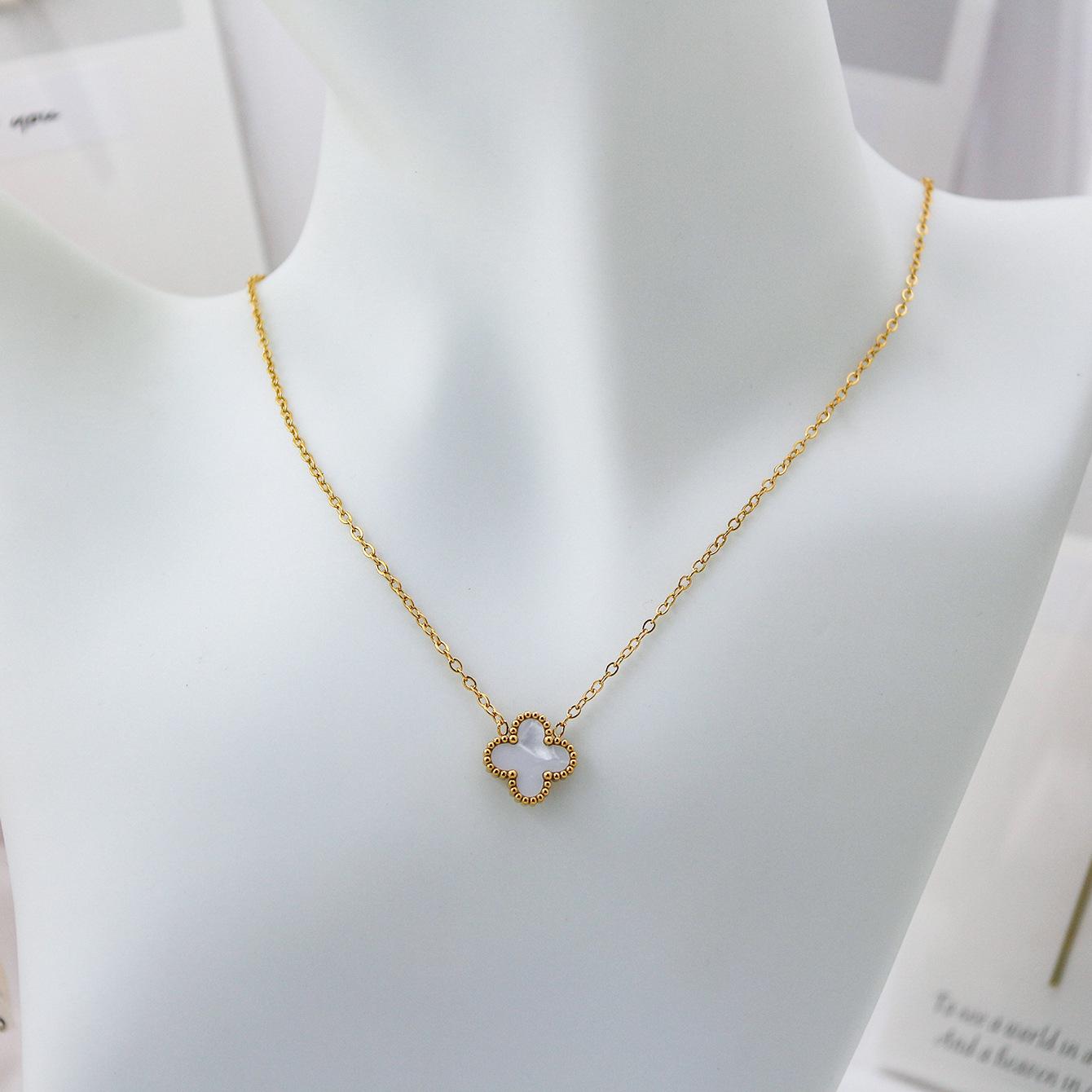 

Four-Leaf Clover Pendant Necklace - Double-Sided, 18K Gold Plated, Non-Fading Luxury Design [13mm]