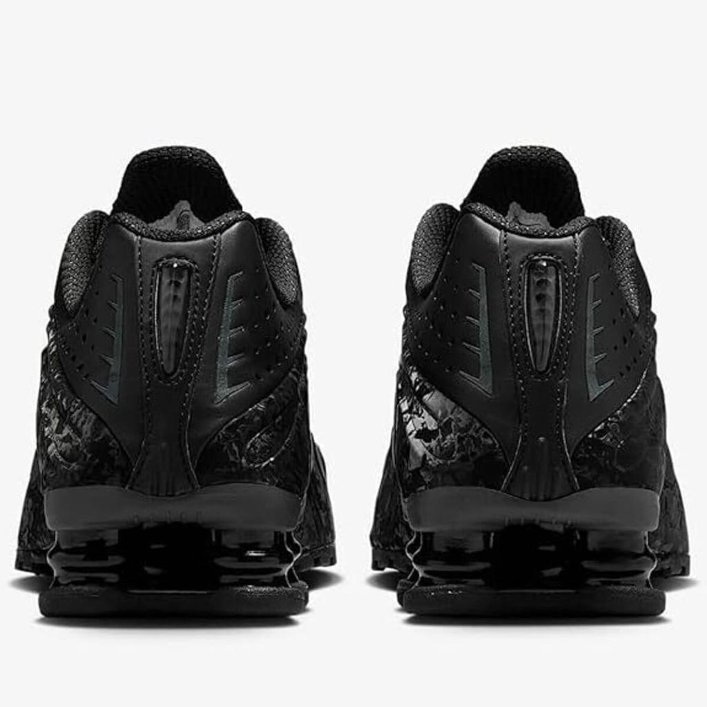 Nike Shox R4 Women's Retro Techno Sneakers Laser-Cut Black/Dark Smoke Gray 22.0cm