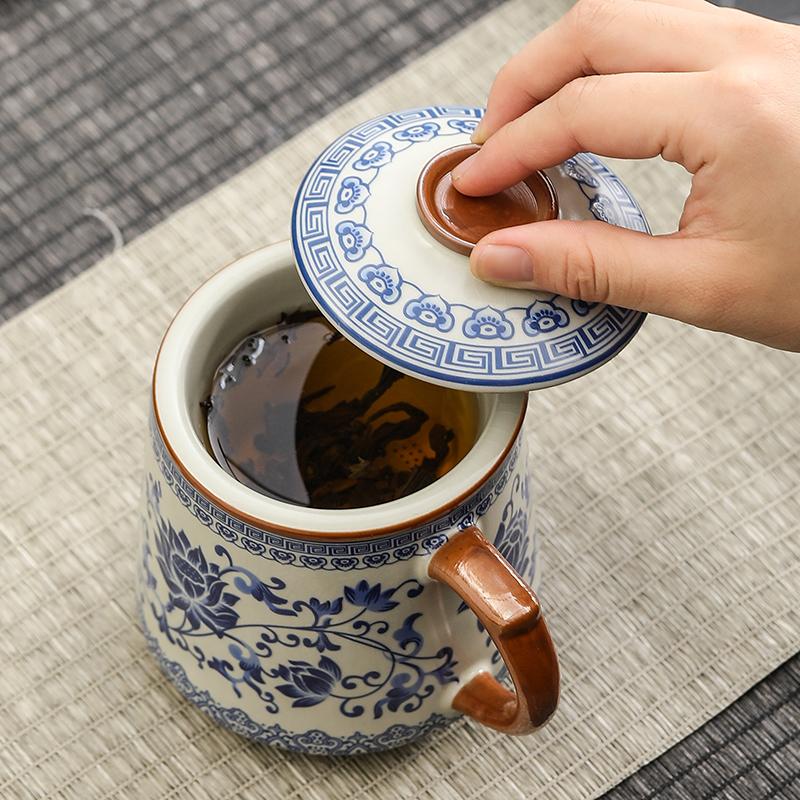 Chinese Ru Kiln Teacup Blue And White Ceramic With Lid Tea Separation Water Cup Household Special Tea Cup Office Mug