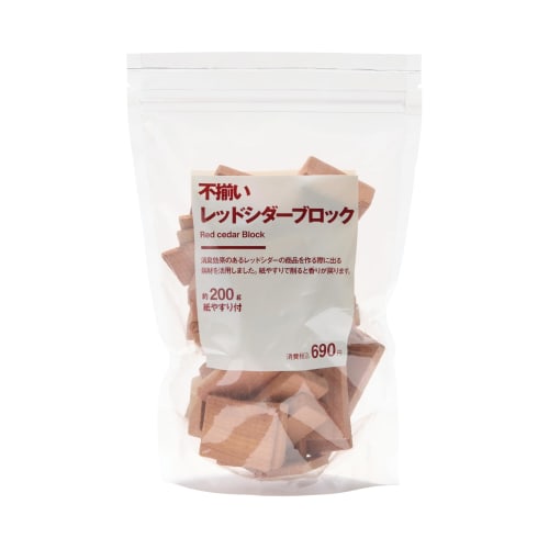 

muji irregular red cedar block approx. 200g with sandpaper 84431609