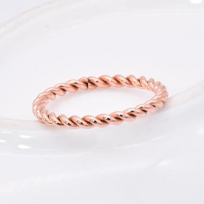 High Quality 2.5 Mm  Fashion Small  Rose Gold Color Twisted Stainless Steel  for Women Wedding Party Ring Jewelry