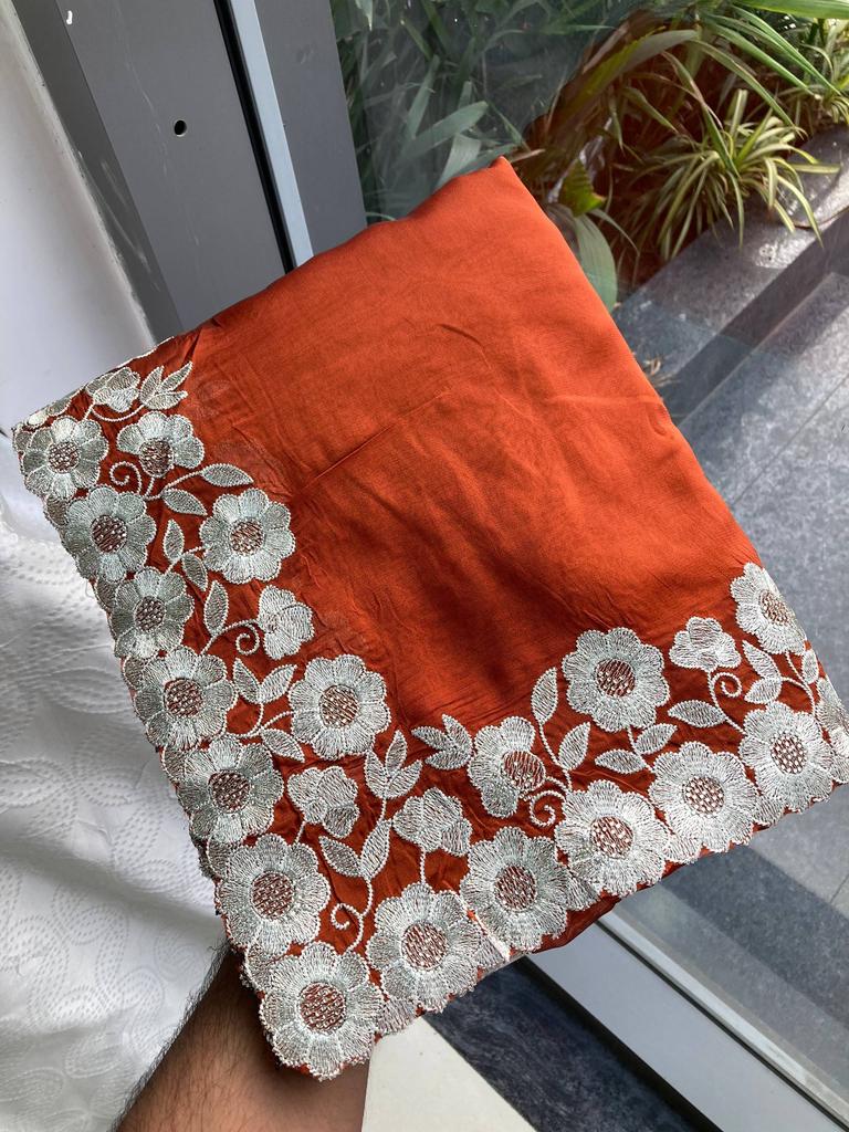 Lancio Premium – Abito da Festa Morbido Seta Rangoli Saree