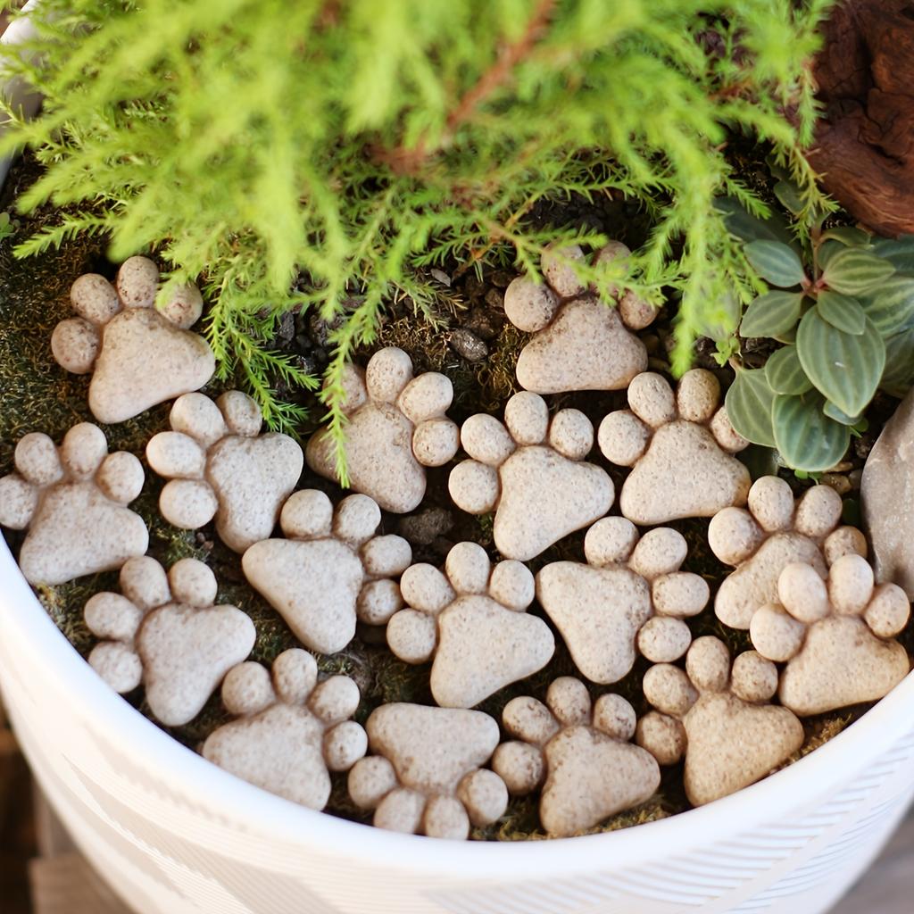 20pcs Cat Paw Stepping Stones Resin Garden Stepping Stones Outdoor Decorative Stones for Garden Lawn Pathway Bonsai Decorations Cat Lover Holiday