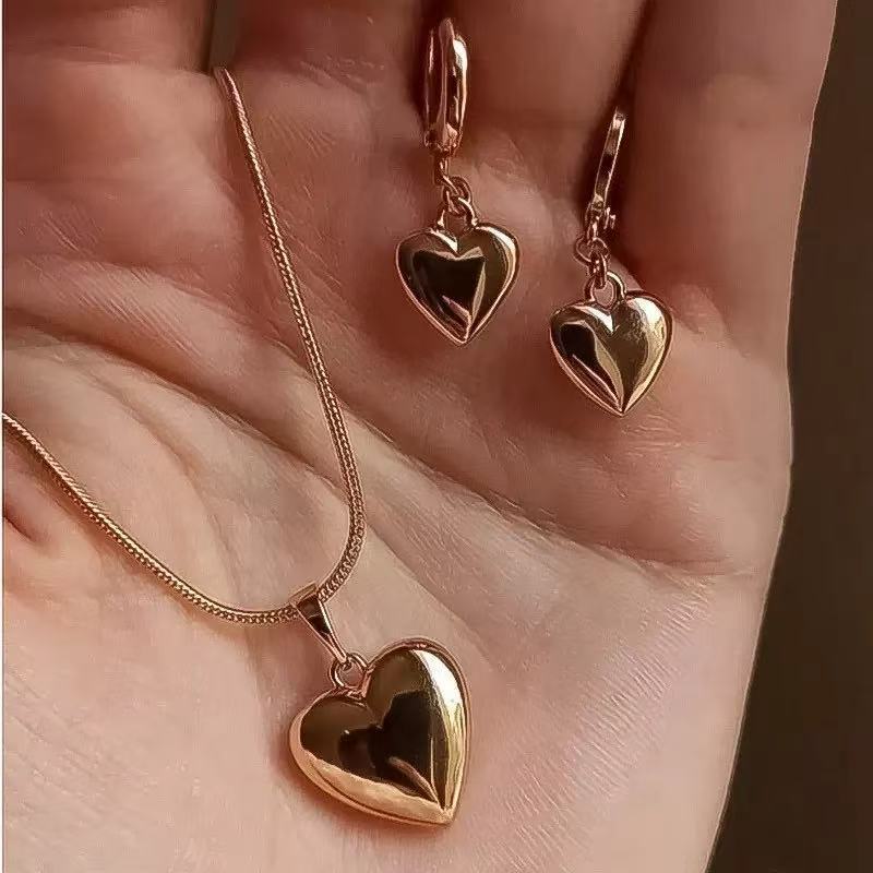 Hot Sale Valentine's Day Pink Necklace Peach Heart Necklace Earrings Women's Pendant Necklace Earrings Jewelry Set