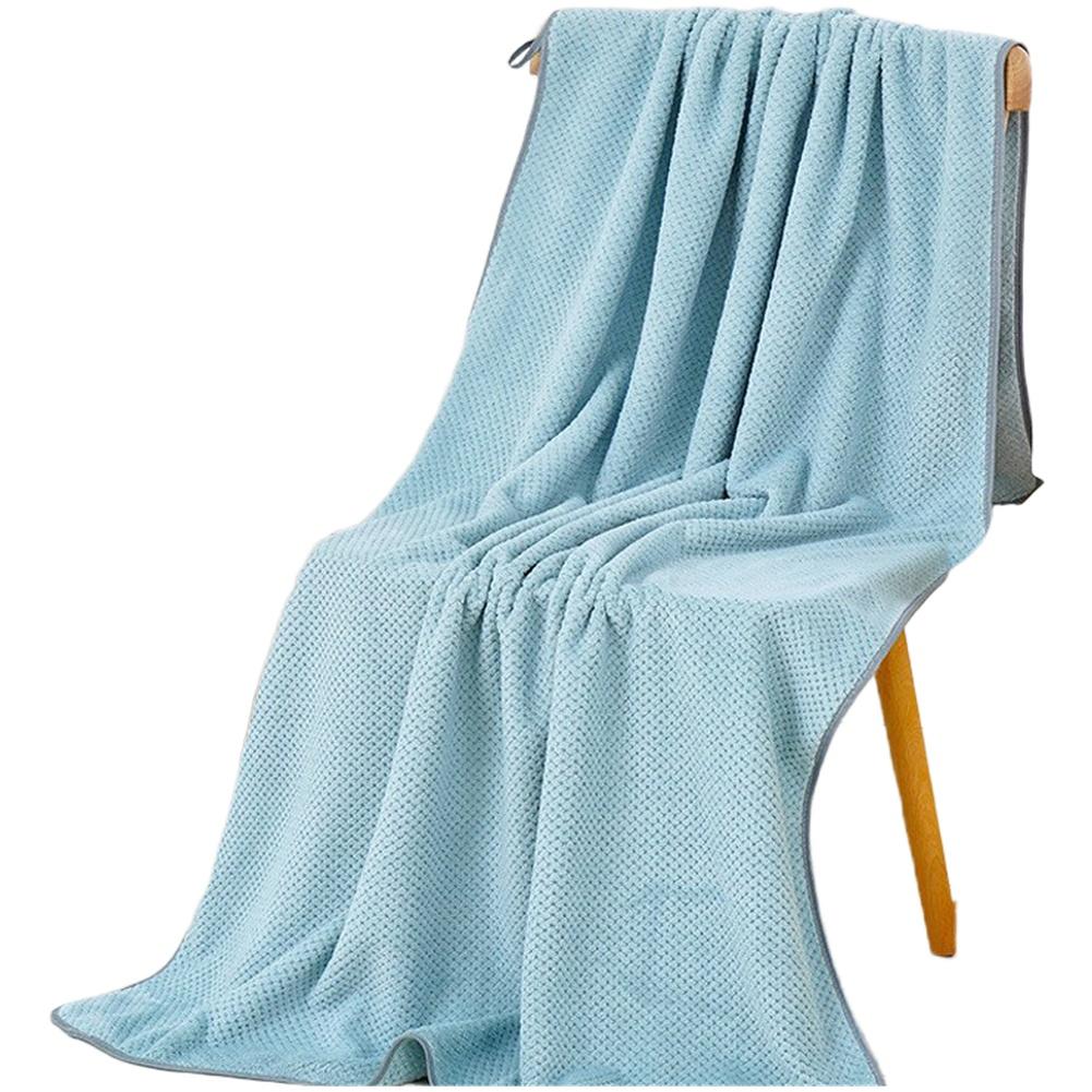 Thick bath towel coral fleece quick drying 70 by 140 cm no lint shedding super absorbent no fading for daily use