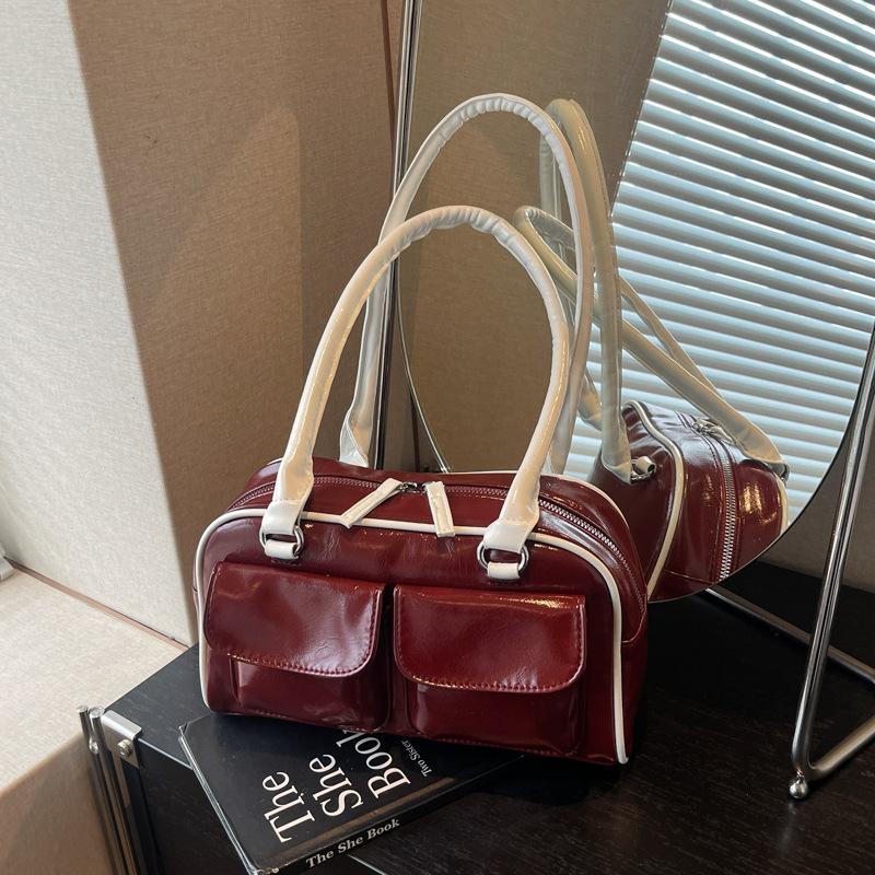 Premium Versatile Pillow Bag Women's Autumn and Winter New Premium Versatile Shoulder Bag Niche Commuter Bag